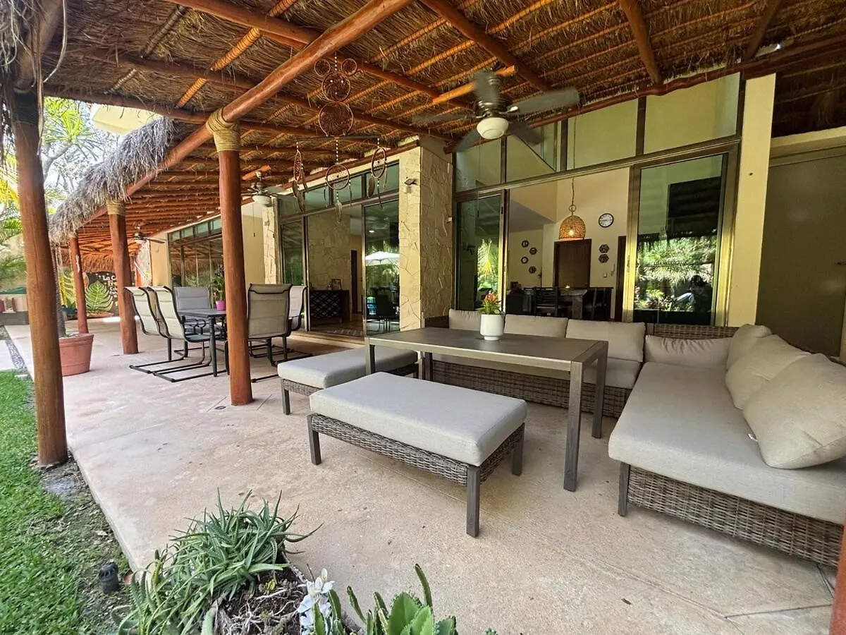 הוילה קנקון La Casa Frenette 0*,  מקסיקו