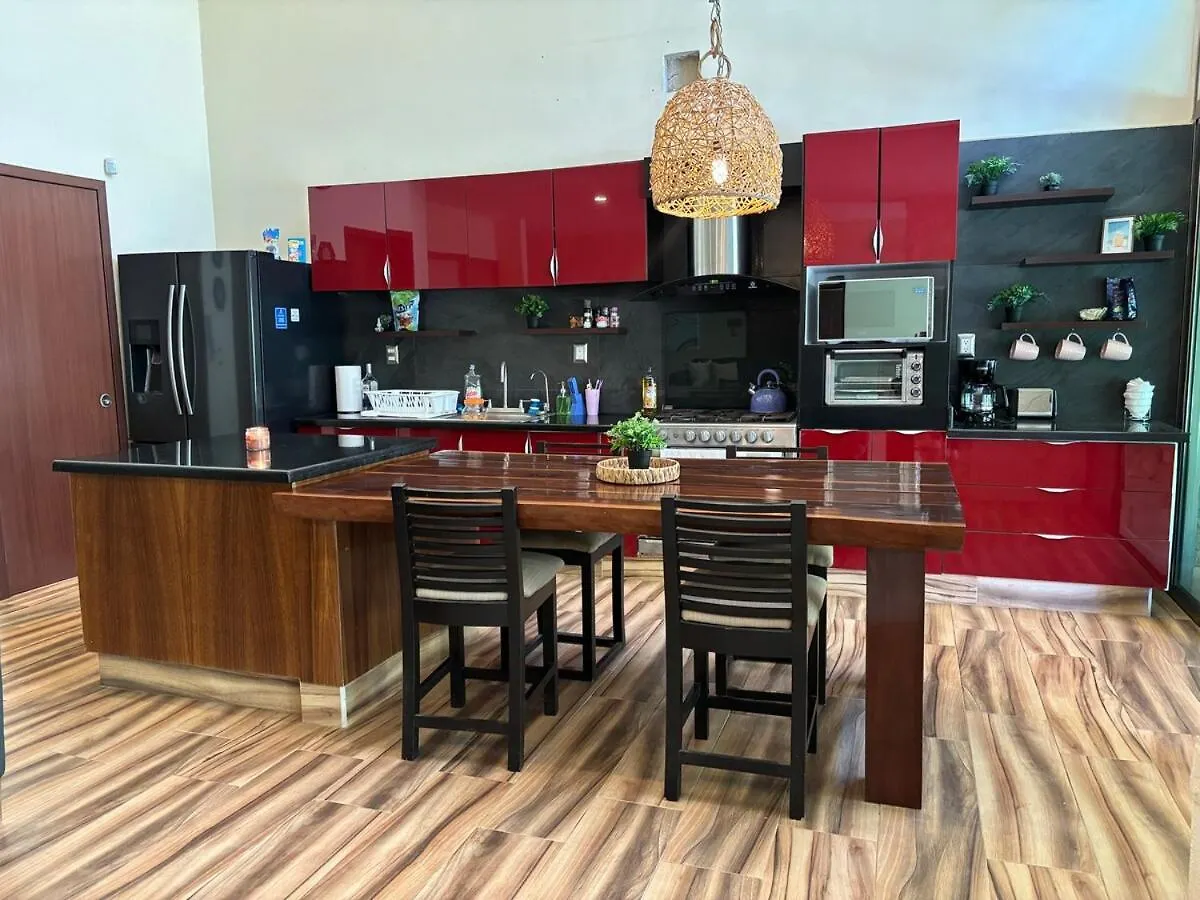 הוילה קנקון La Casa Frenette 0*,  מקסיקו