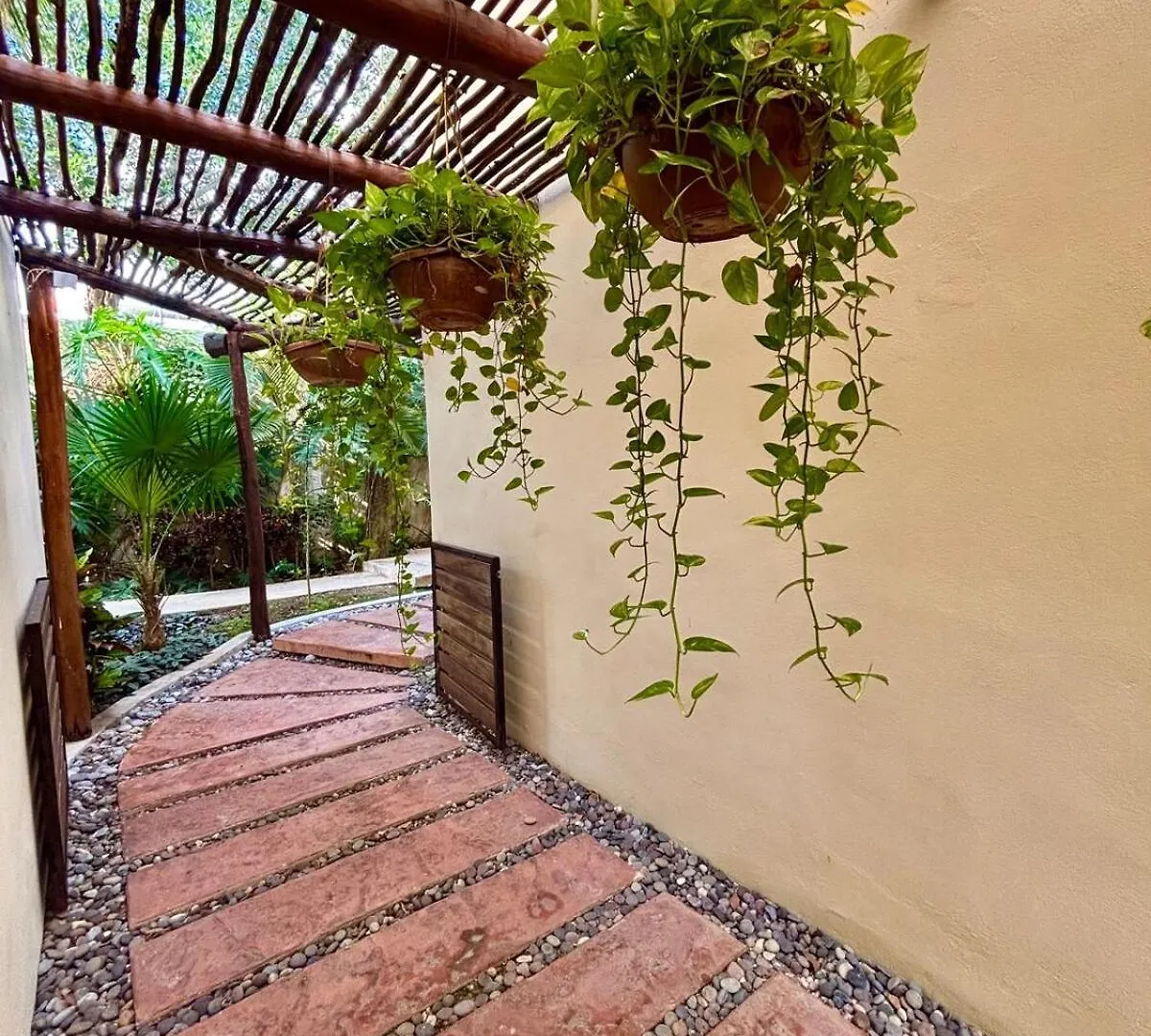 הוילה קנקון La Casa Frenette 0*,