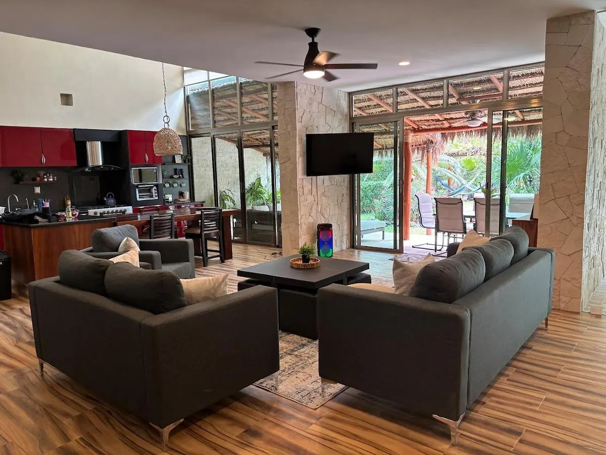 וילה הוילה קנקון La Casa Frenette