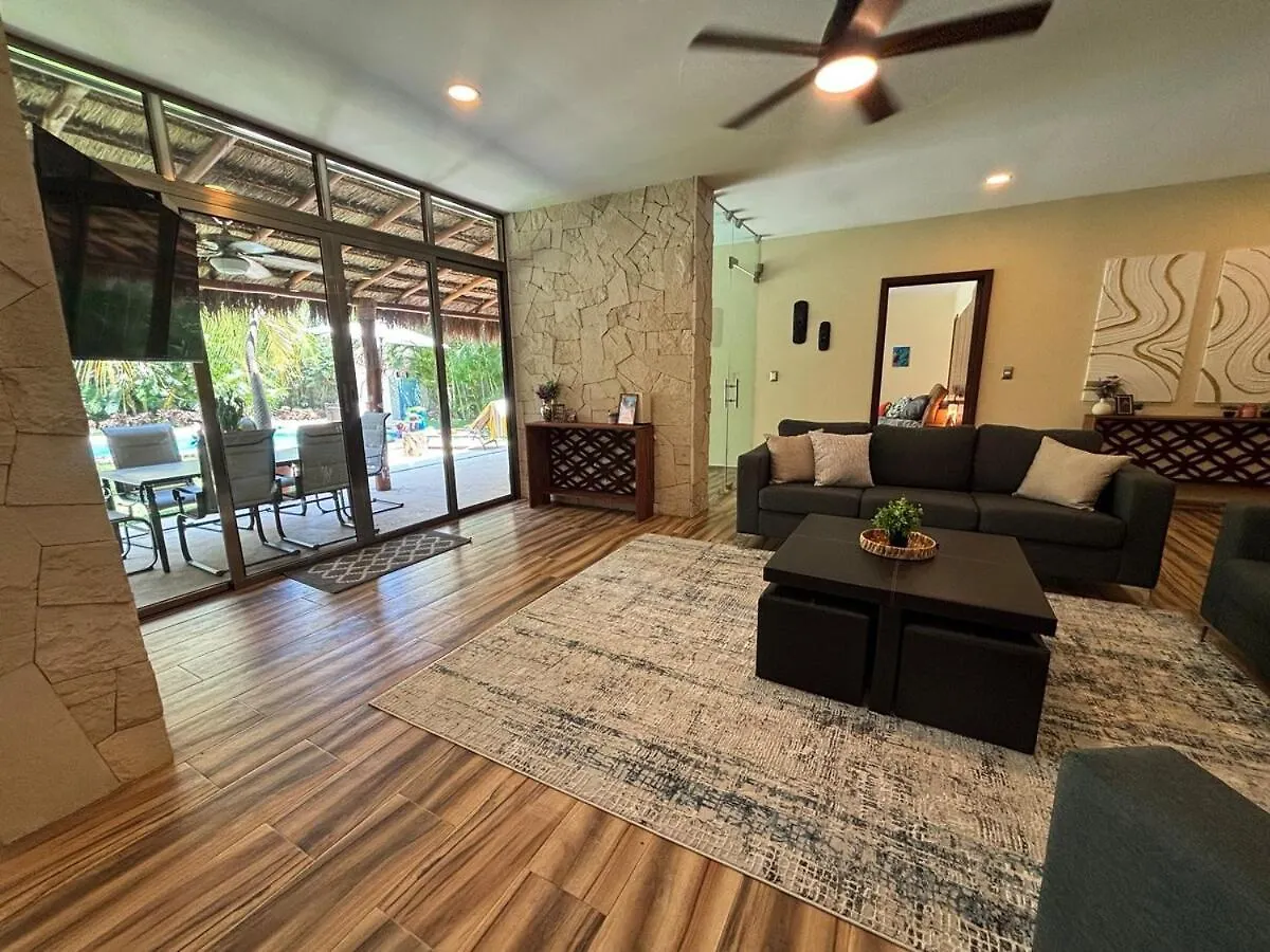 וילה הוילה קנקון La Casa Frenette